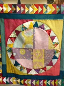 Clair used her own @beeandlotus fabric in the centre - bold and beautiful!